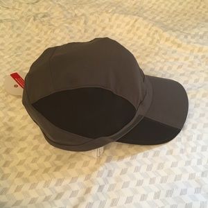 Lululemon precision running hat NWT